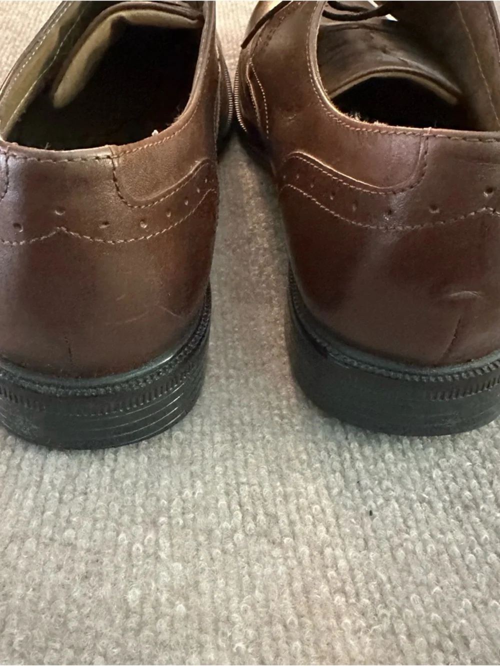 Shoes Men's Brown Leather Wingtip Oxfords Excellent Condition